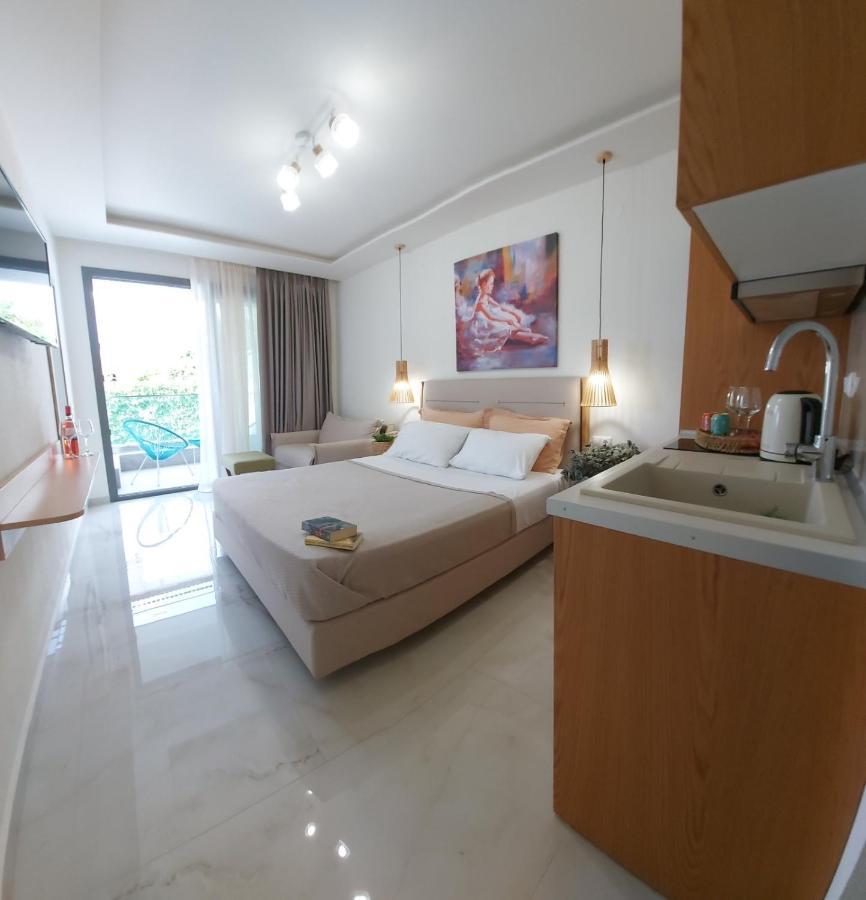Wide Blue Luxury Boutique Suites 新马尔马拉斯 外观 照片